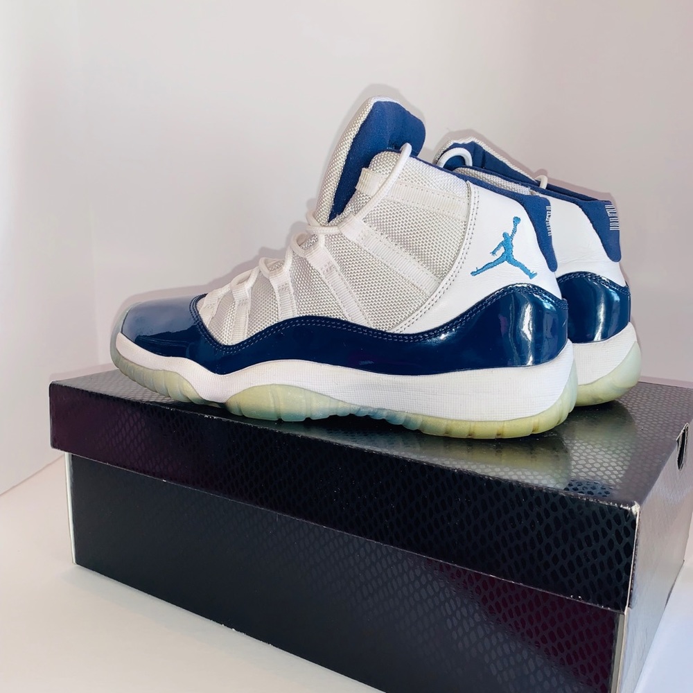 PreOwned USED IN Good condition Jordan Sneakers